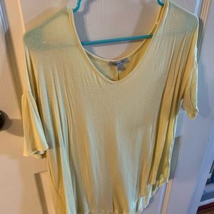 loose yellow top